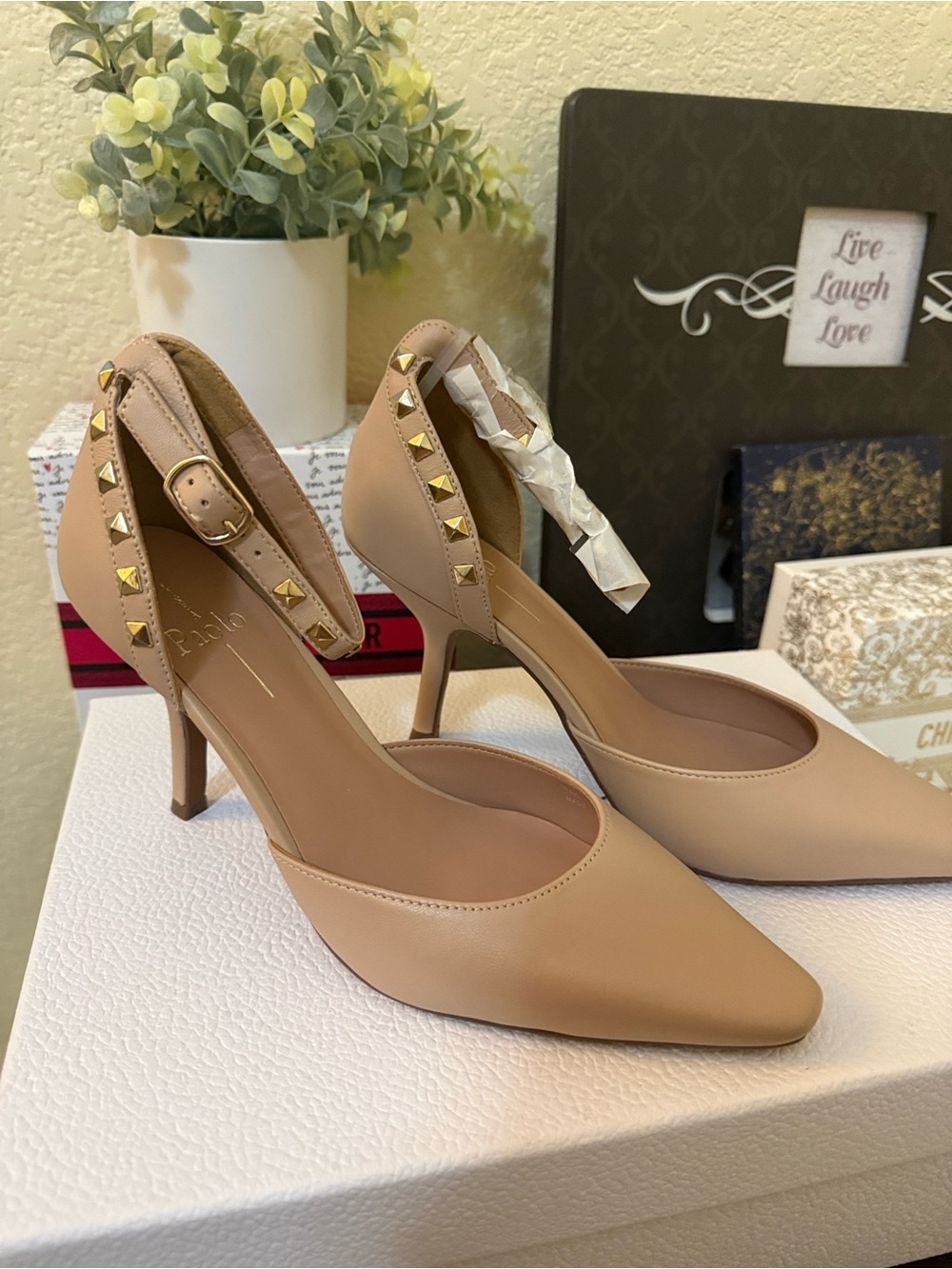 Linea Paolo Yanka Nude Nappa Studded Ankle Strap Heels Size 7